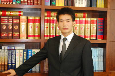 專業(yè)法律顧問，護(hù)航您的權(quán)益 走近廣東天勝律師事務(wù)所譚必龍律師